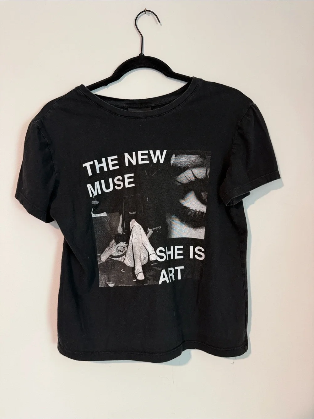 Complot Tee - Picture 1 of 5
